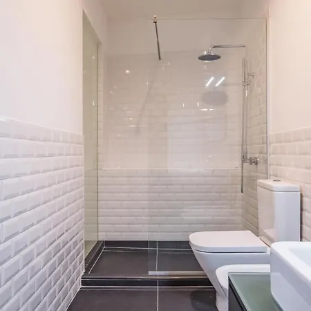 6 - By Wehost Apartment *