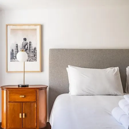 6 - By Wehost Διαμέρισμα *