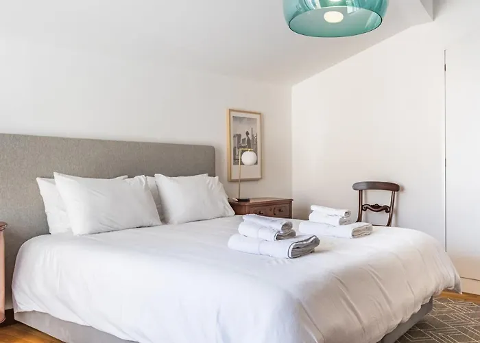 Διαμέρισμα 6 - By Wehost