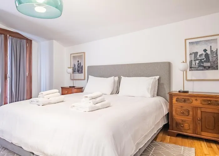 6 - By Wehost Διαμέρισμα *